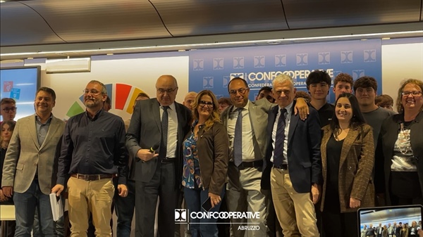 Coltiviamo la cooperazione: per unire scuola, impresa e territorio